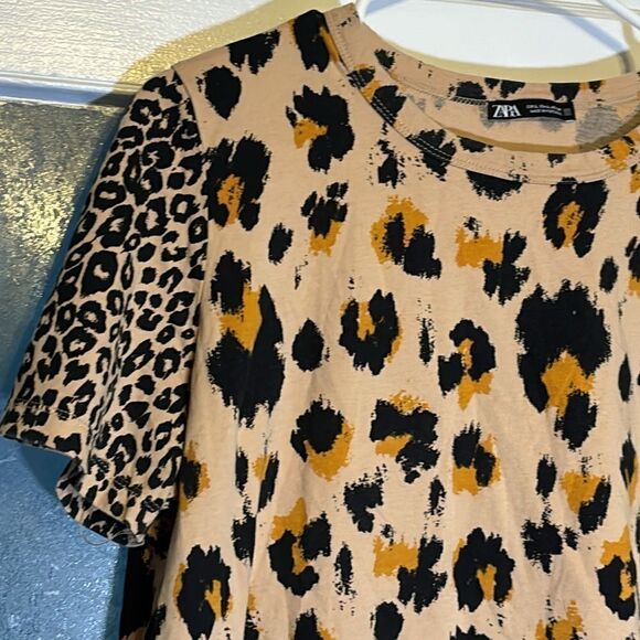 Zara Women’s Mixed Animal Print Short Sleeve Tshirt Size L - Picture 2 of 4